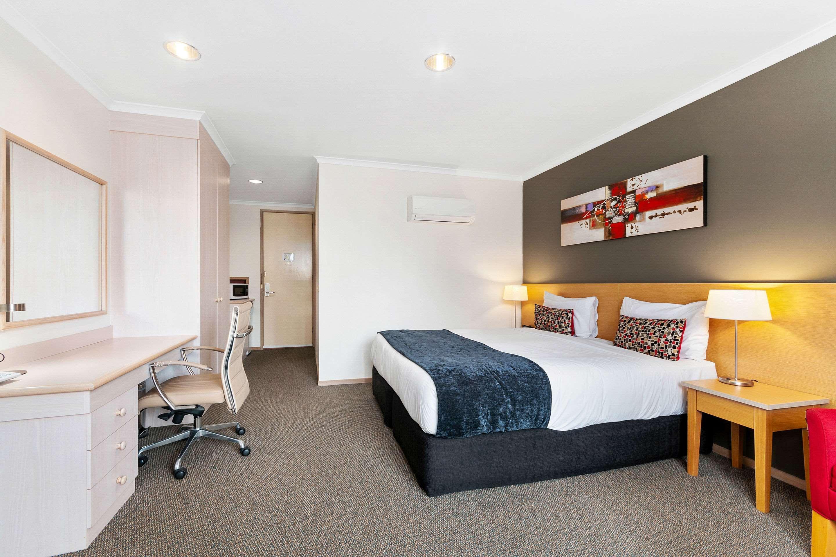Quality Inn & Suites Traralgon Exterior photo