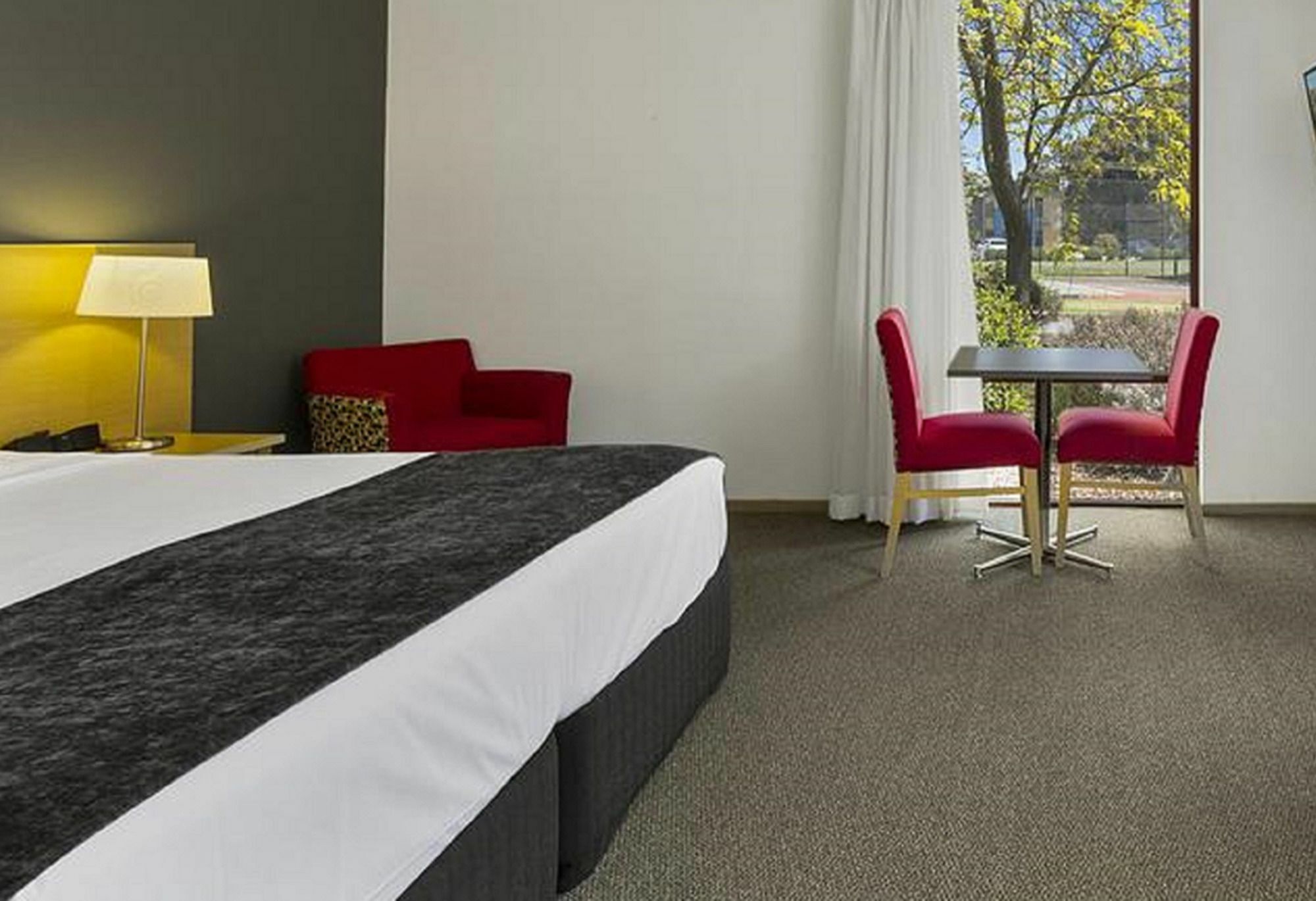Quality Inn & Suites Traralgon Exterior photo