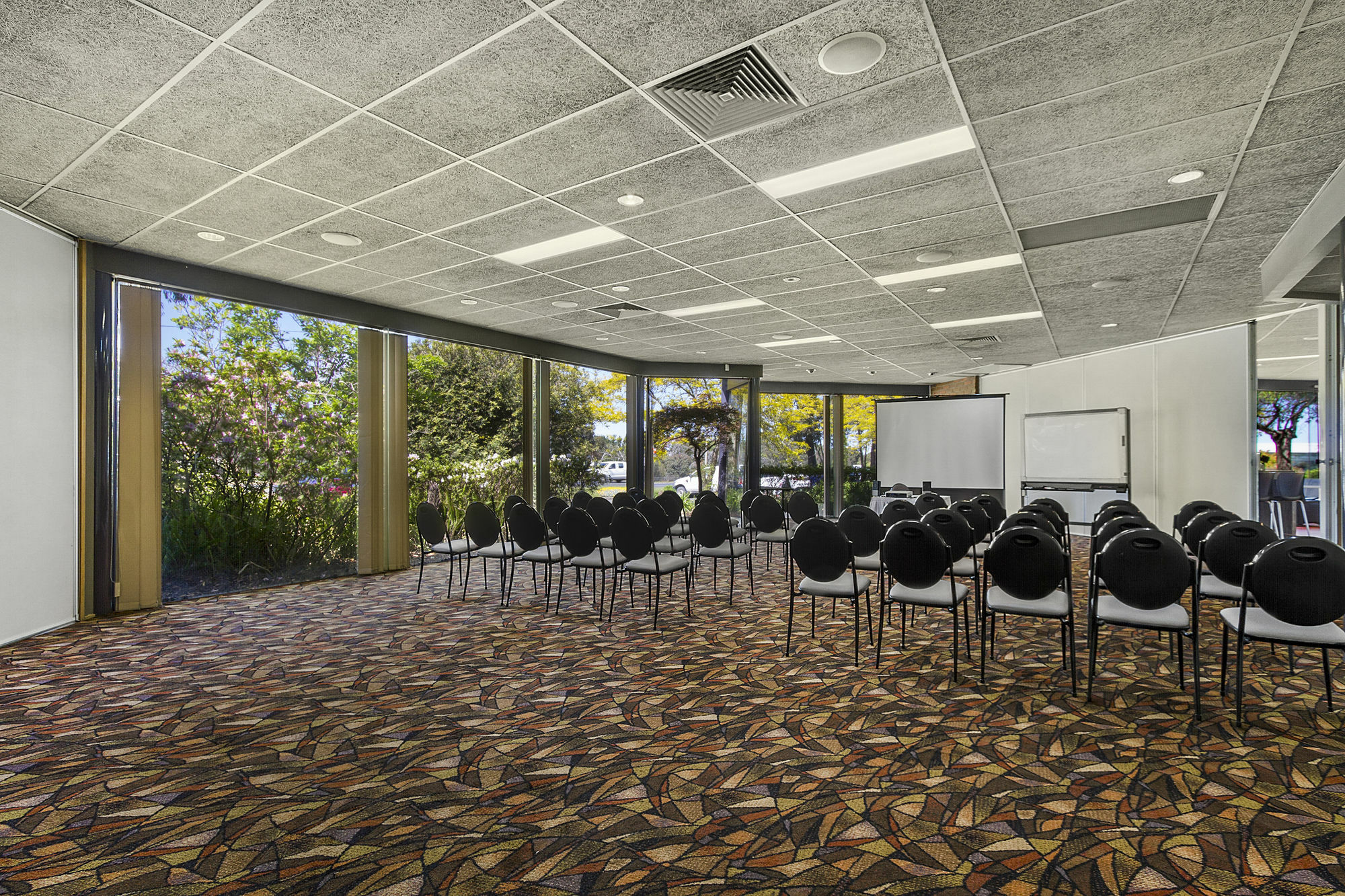 Quality Inn & Suites Traralgon Exterior photo