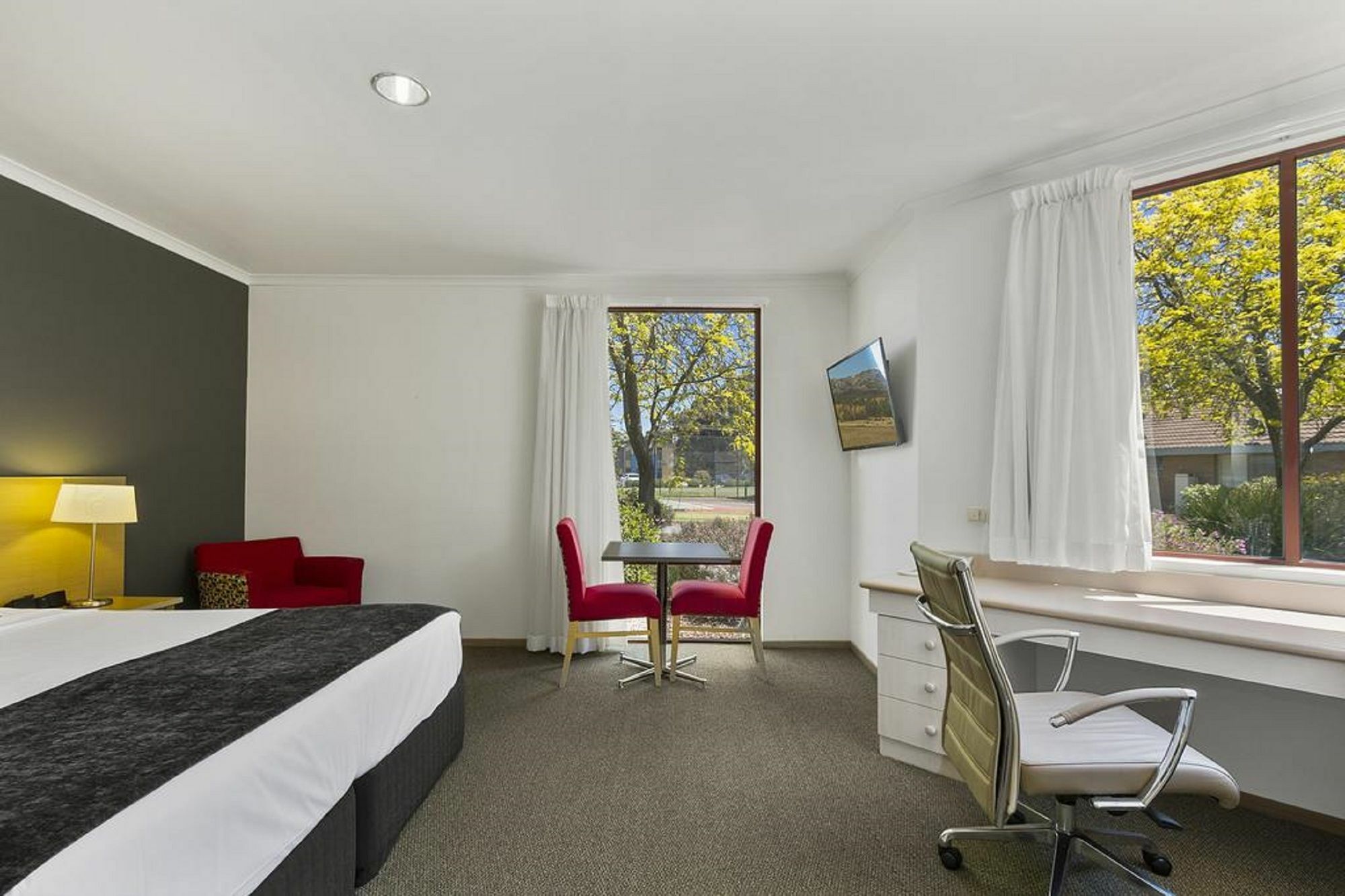 Quality Inn & Suites Traralgon Exterior photo